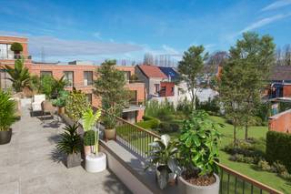 Deze unieke nieuwbouwpenthouse situeert zich op de derde verdieping van nieuwbouwresidentie De Zeven Rozen in blok B. Het omvat een inkomhal,...