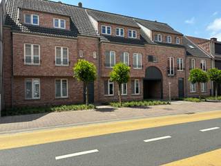 Het appartement (2006) is gelegen op de 2de verdieping van een recent gebouw nabij het centrum van Beerse.Het appartement, bereikbaar via de trap is...