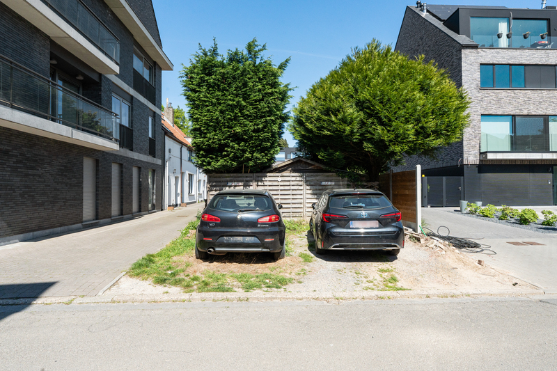 Charmante gezinswoning met tuin en 2 staanplaatsen - foto 4