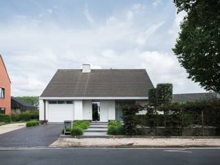 Deze instapklare villa ligt op een zuidgericht perceel van 1.214 m² met uitzicht op achterliggende weilanden. De woning werd gebouwd in 1980,...