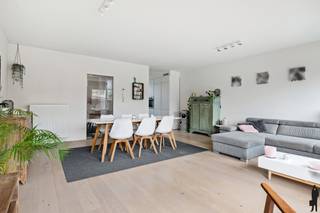 Instapklare woning met 4 slaapkamers en ZO tuin in het centrum van KontichAlgemeen:- Gelegen in een semi-afgesloten, privatief en autoluw domein...