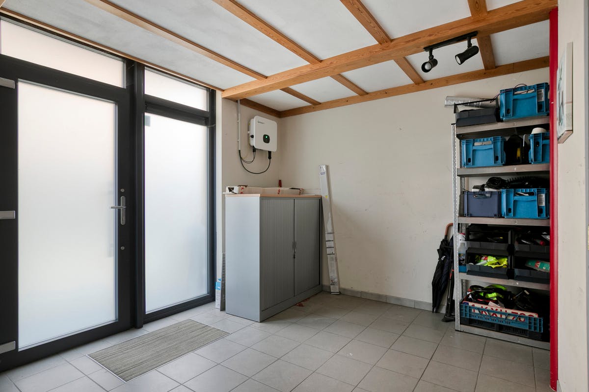 Immeuble de deux appartements dans un excellent emplacement à Humbeek avec un grand jardin et des possibilités de parking - photo 4