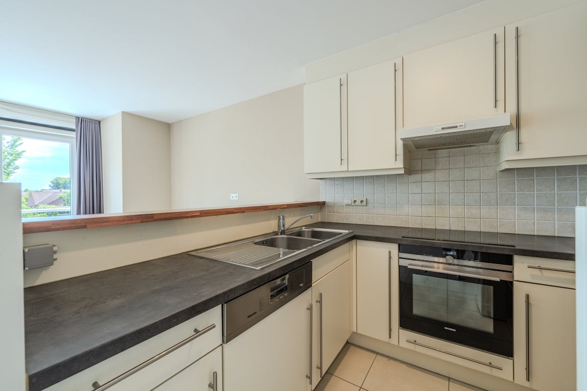 Beautiful 4 bedroom duplex apartment with terrace - photo 4