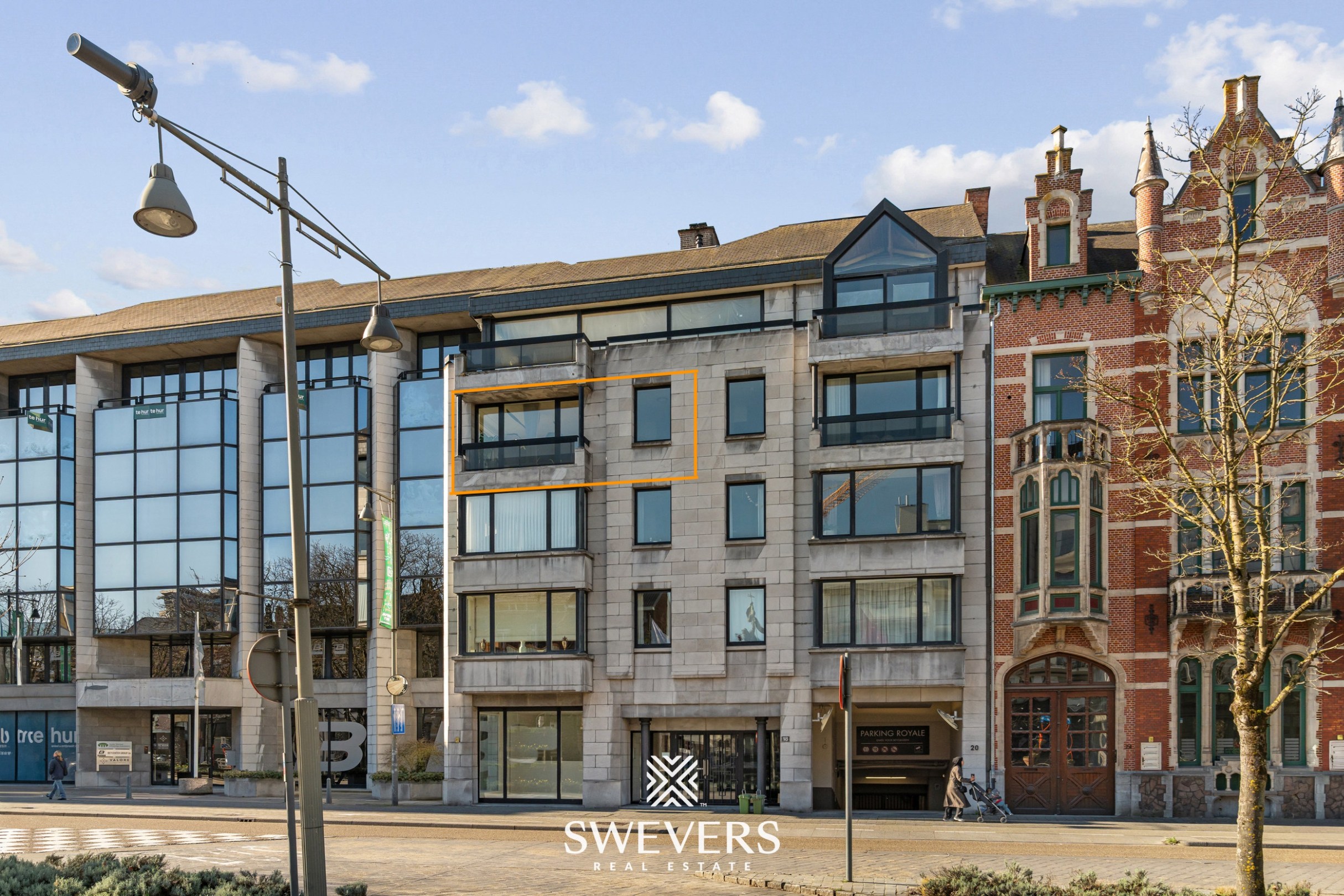 Appartement met 2 slaapkamers en terras op toplocatie aan het Leopoldplein in Hasselt – optionele staanplaatsen beschikbaar - foto 1