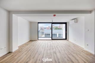 Deze recent gerenoveerde residentie situeert zich in het hart van de Arteveldestad op 5min wandelen van het bruisende stadscentrum.In de directe...