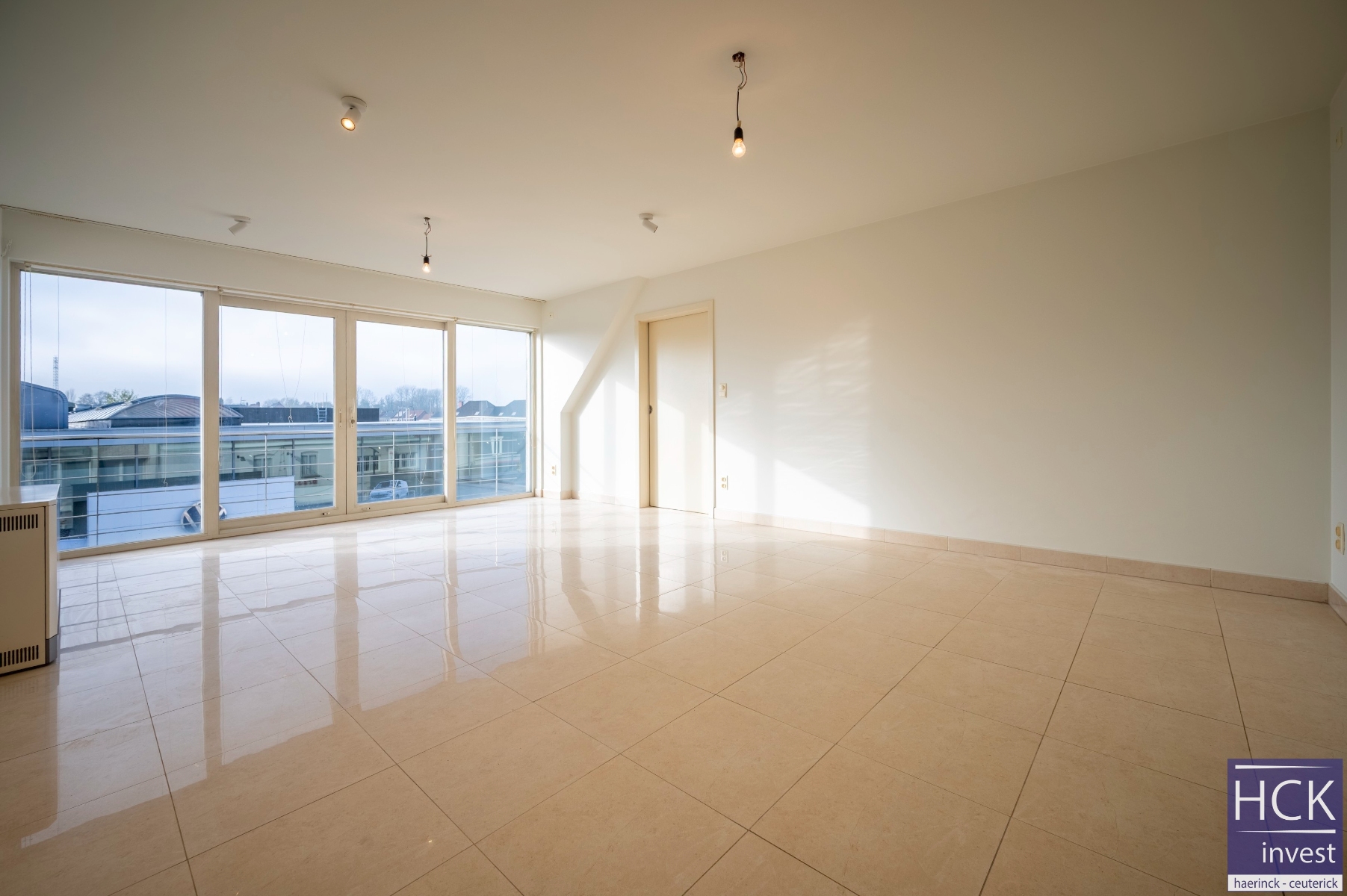 KRUISHOUTEM - Ruim duplex appartement + staanplaats op topligging! - foto 4