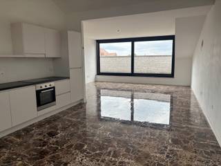 Apartment for rent in Stabroek