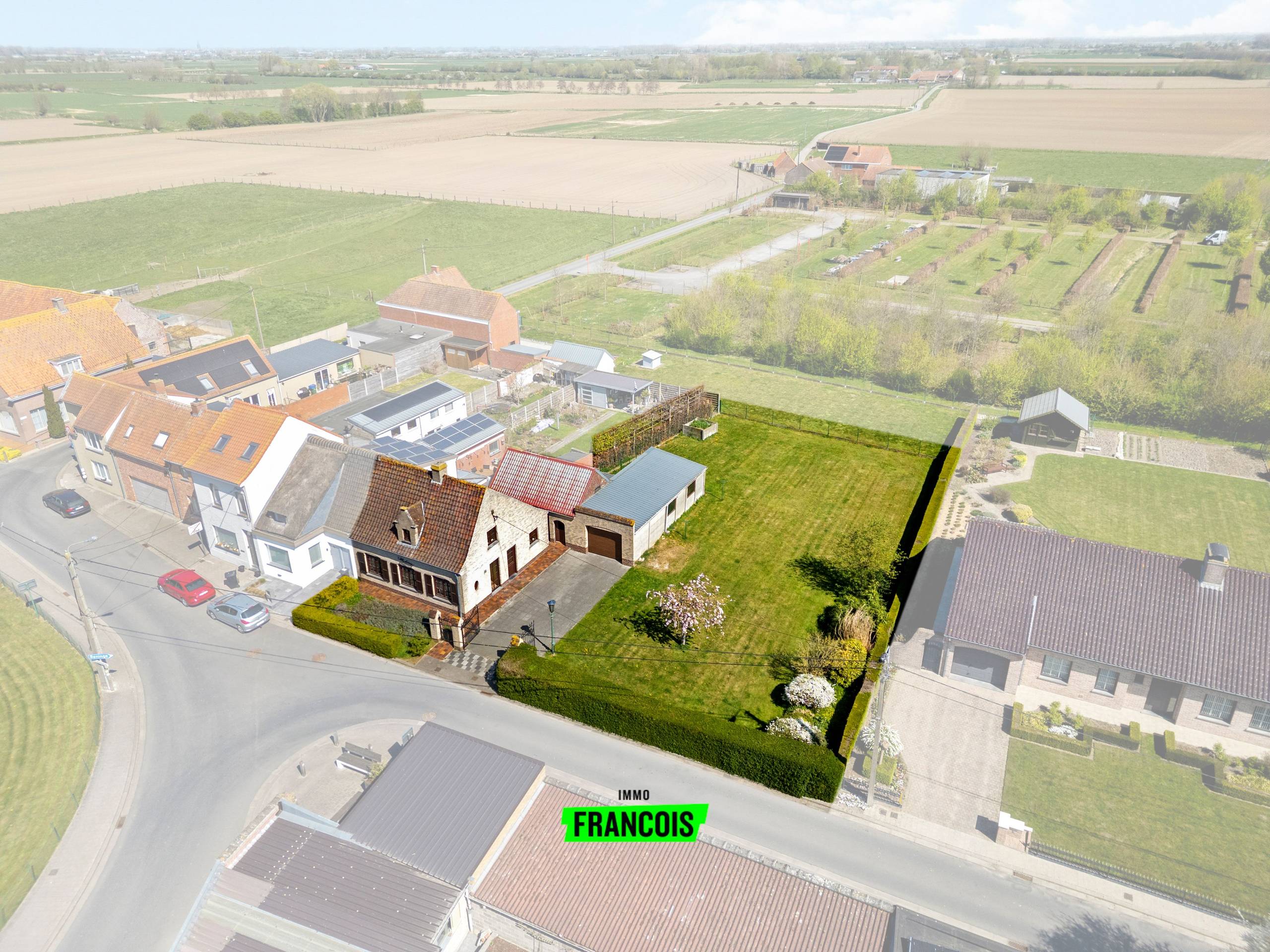 Halfopen bebouwing op 1050m² te Oostvleteren. - foto 2