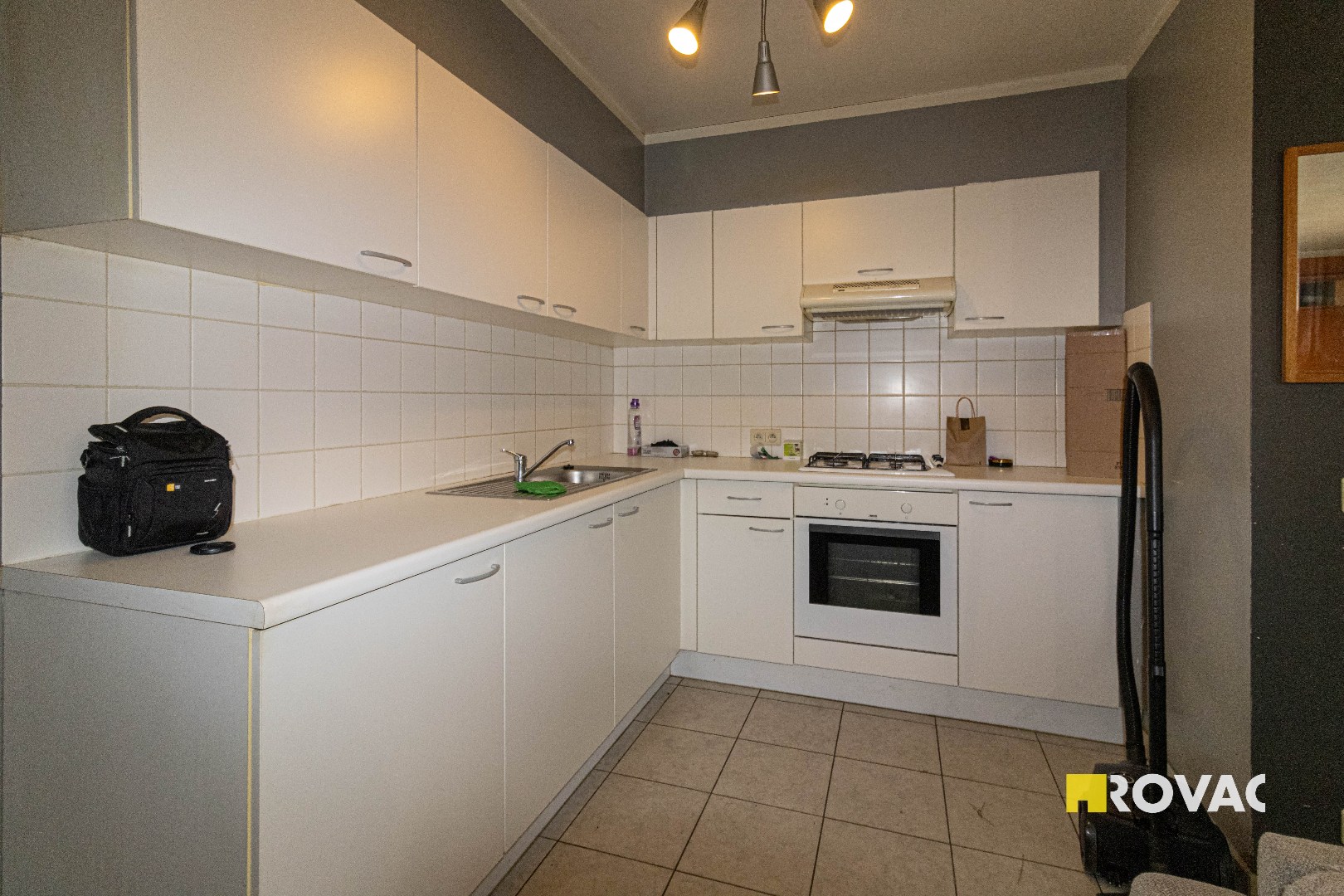 Centraal gelegen gelijkvloers appartement met terras! - foto 3