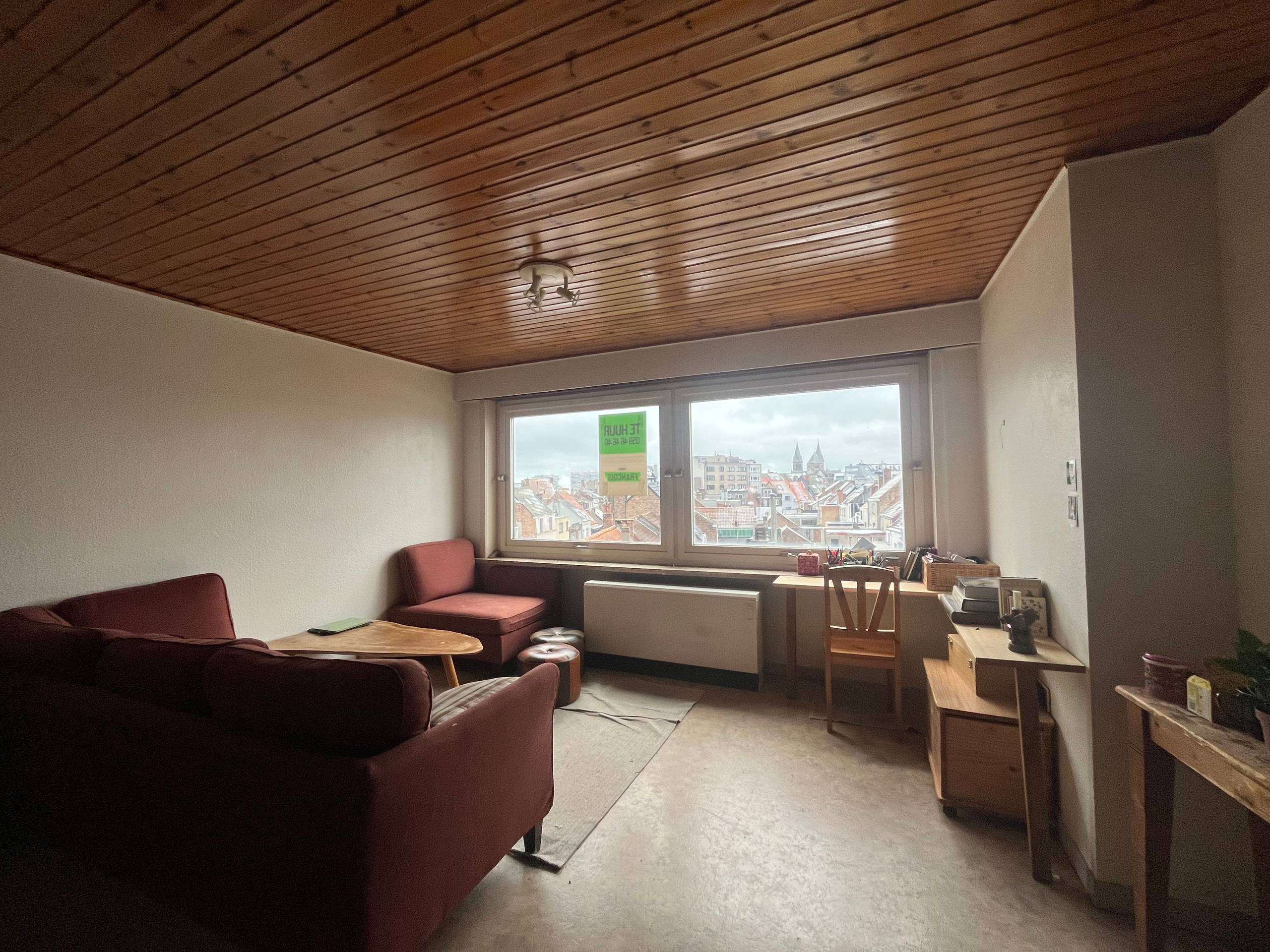 Knus 3 slaapkamer appartement te huur in de Leffingestraat te Oostende! - foto 3