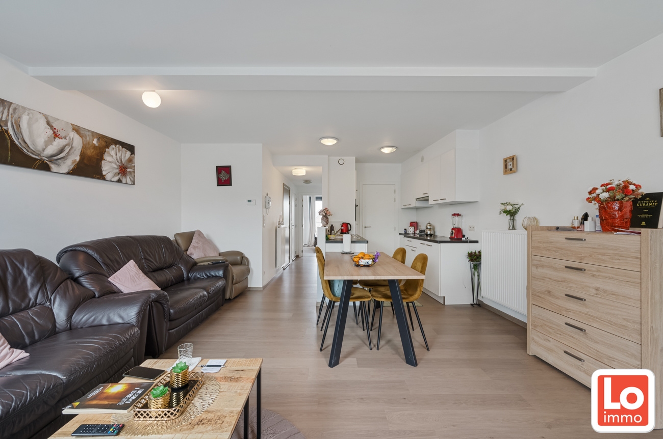 Mooi appartement met 3 slaapkamers, 2 badkamers en autostaanplaats in Centrum Lochristi - foto 4