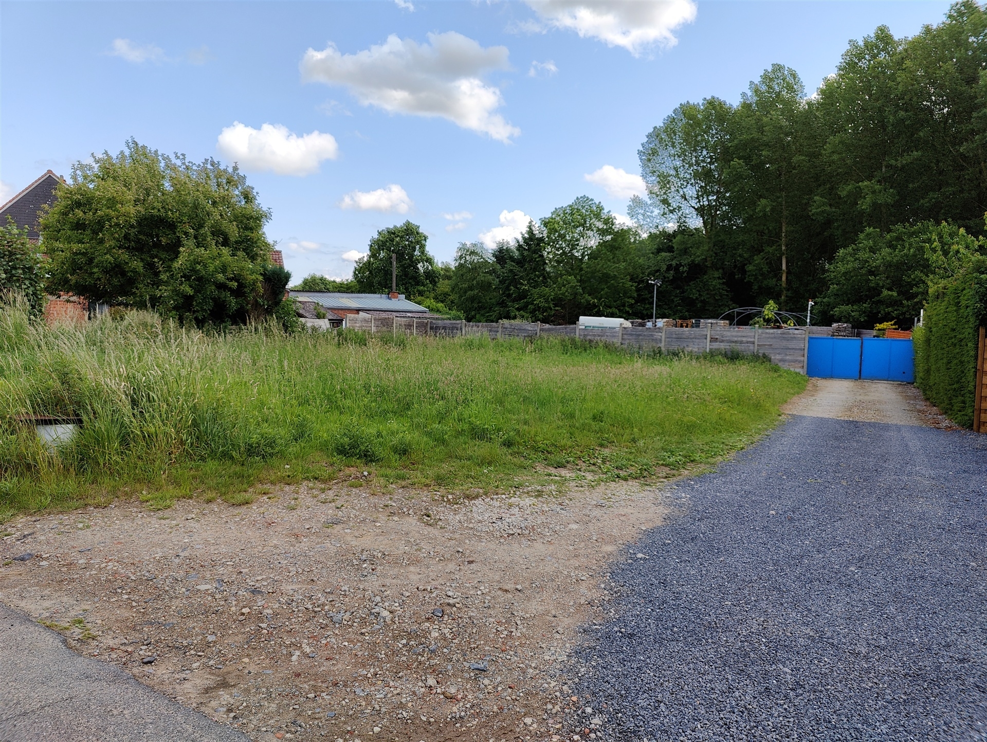 Bouwgrond voor halfopen bebouwing op absolute voorkeursligging te Mollem! - foto 2