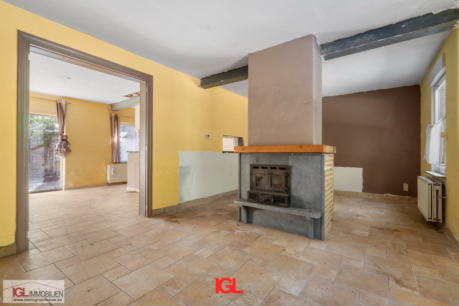 Maison trois façades à rénover, située en face d’un bois - photo 2