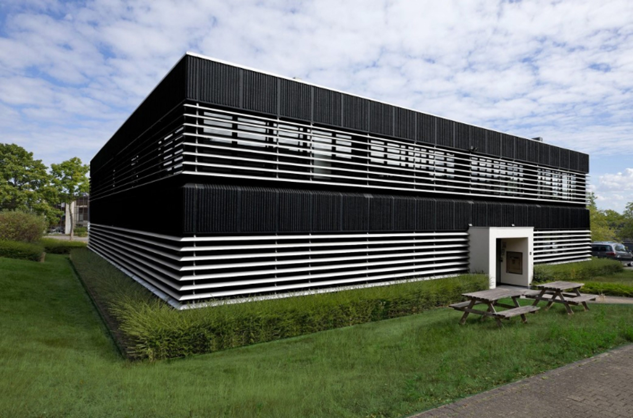 Commercial for rent in Zaventem - photo 1