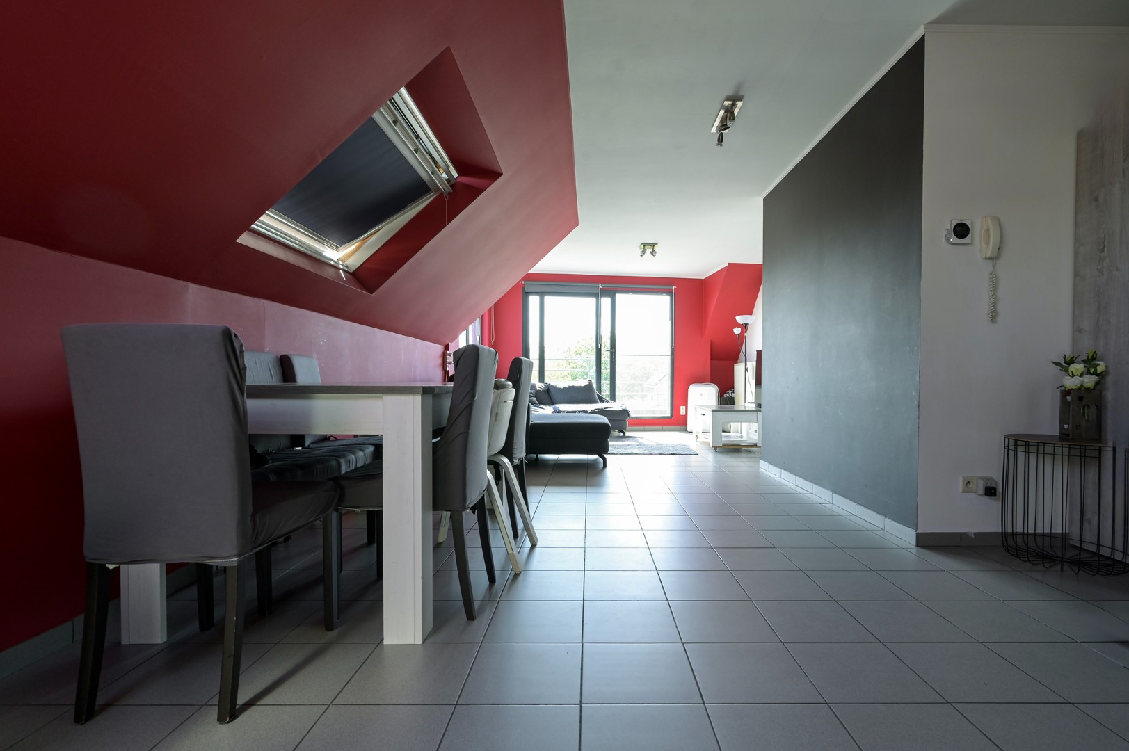 Gezellig appartement met 2 slaapkamers, garage en terras in Branst - foto 4