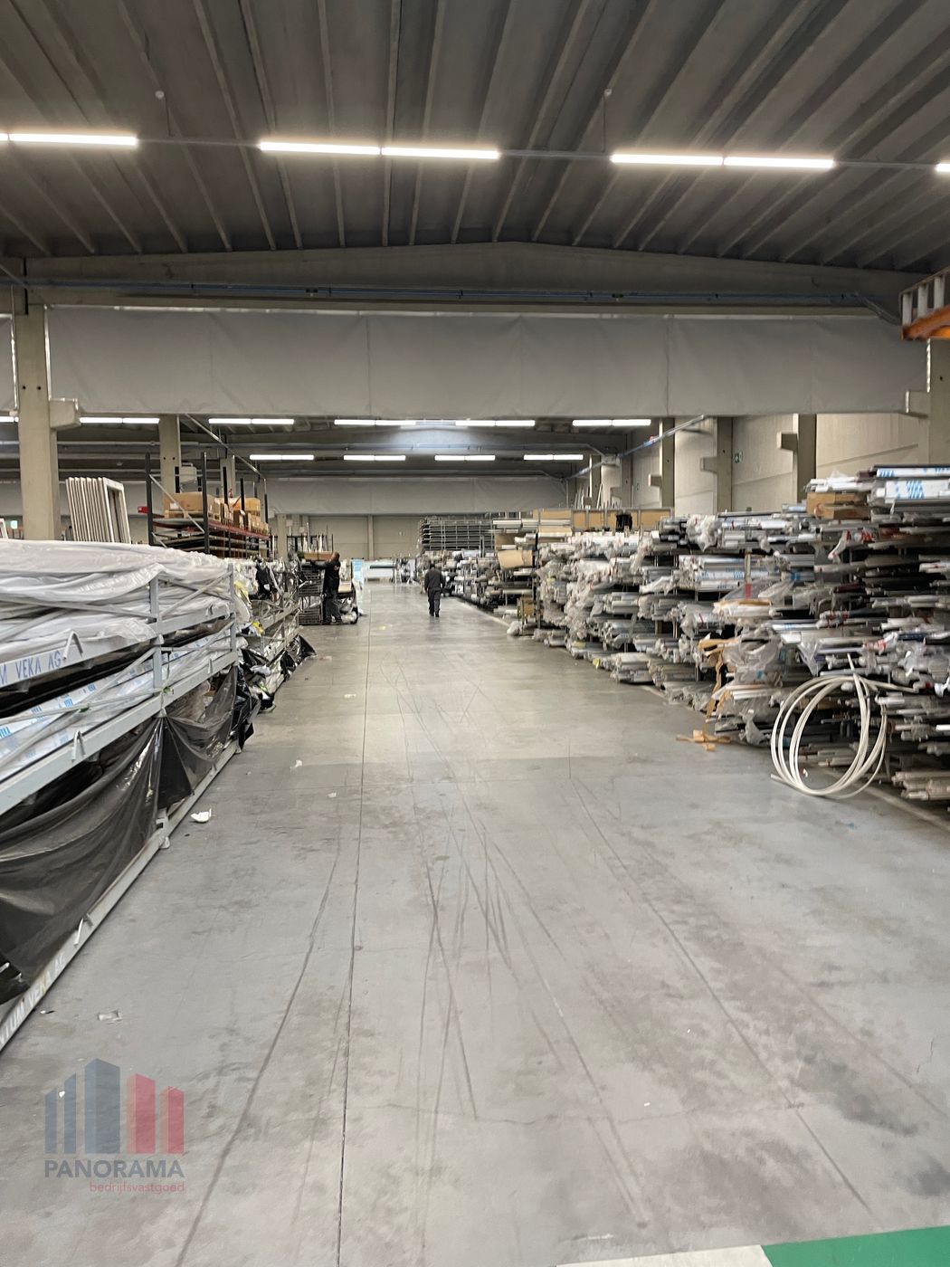 Bâtiment industriel haut de gamme de 8.800 m² avec bureaux le long de l’E19 - photo 4