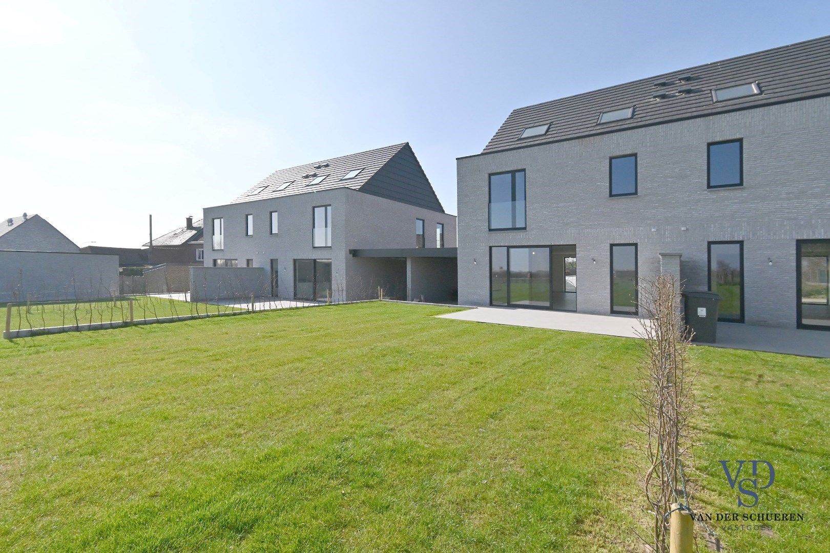 Half Open Bebouwing met buitenberging en carport - foto 2