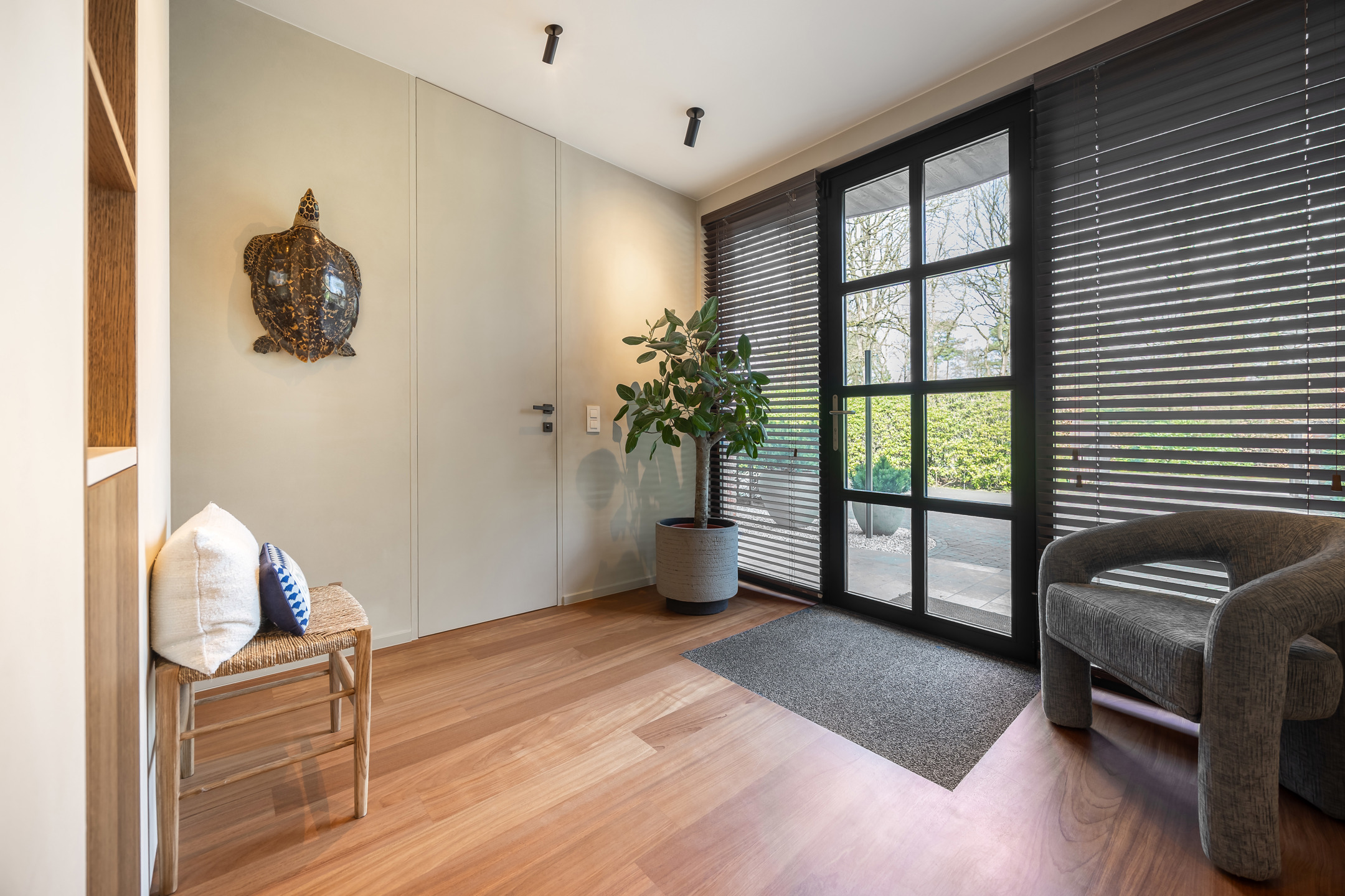 Architectenvilla met zwembad en ZW tuin in Hof Ter Linden - foto 4