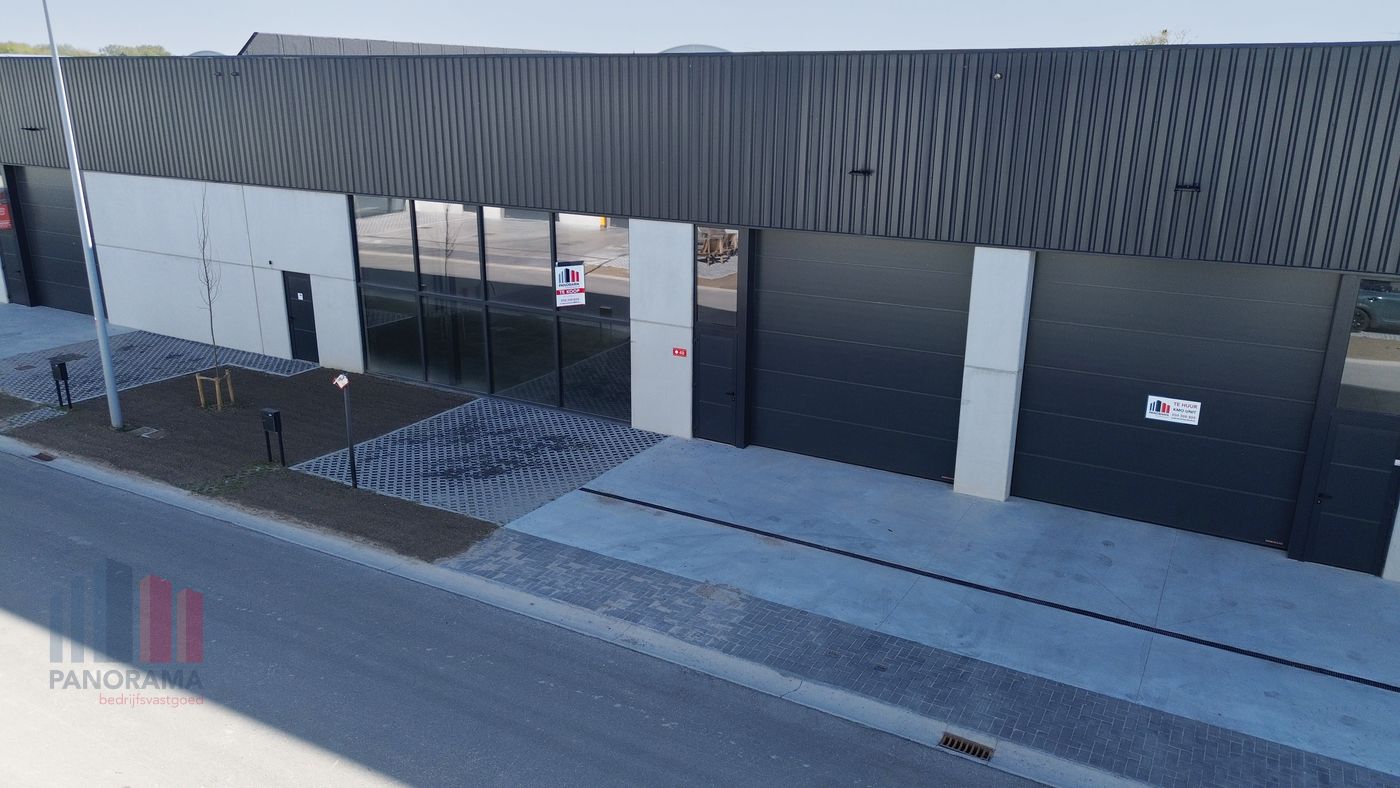 MAGAZIJN VAN 549 m² TE KOOP IN OOSTKAMP - photo 2