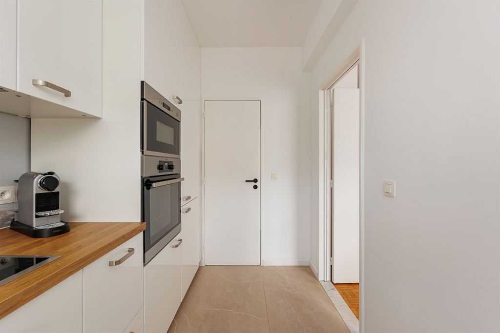 Gerenoveerd appartement met 2 terrassen - foto 5