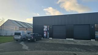 Flexible Warehouse for Rent in Melsbroek Kalkoven 53 Ideal storage space with flexible rental options. You can rent the entire shed or share part of...