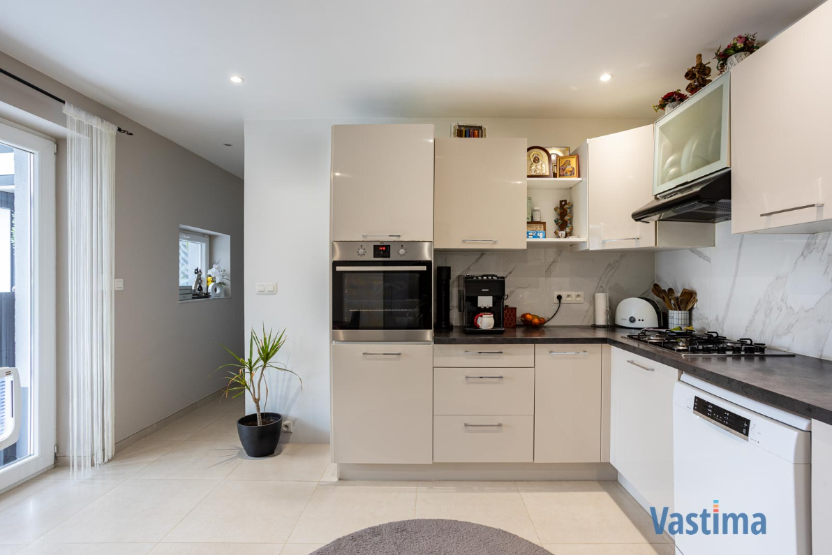 Instapklare, energiezuinige familiewoning met 4 slaapkamers, tuin en garage - foto 5