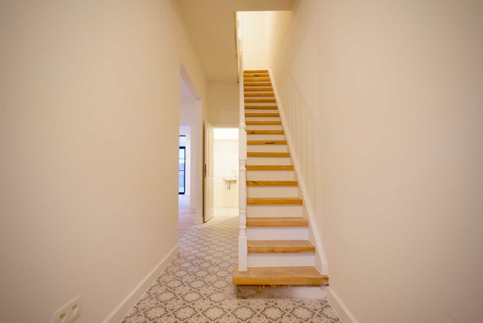 Huis te koop in Berchem met 6 slaapkamers - foto 3