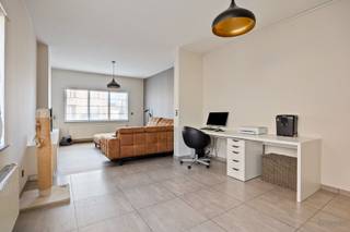 Gerenoveerde gezinswoning op 7a 05ca te koop in centrum Klein-Vorst, LaakdalDeze woning is gelegen op de Geelsebaan in het centrum van Klein-Vorst,...