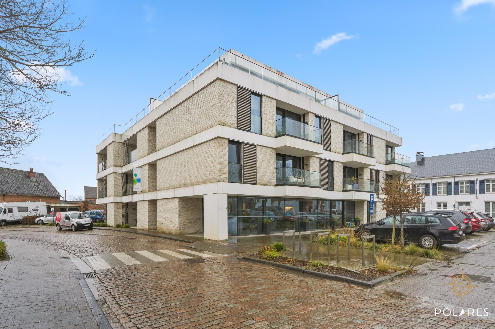 Appartement de soins situé dans un endroit calme avec une vue paisible. - photo 1