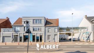 Ruime handelsruimte / baanwinkel van ca. 750 m² te huur in Roeselare – topligging tussen E403 en centrum.Bent u op zoek naar een grote handelsruimte...