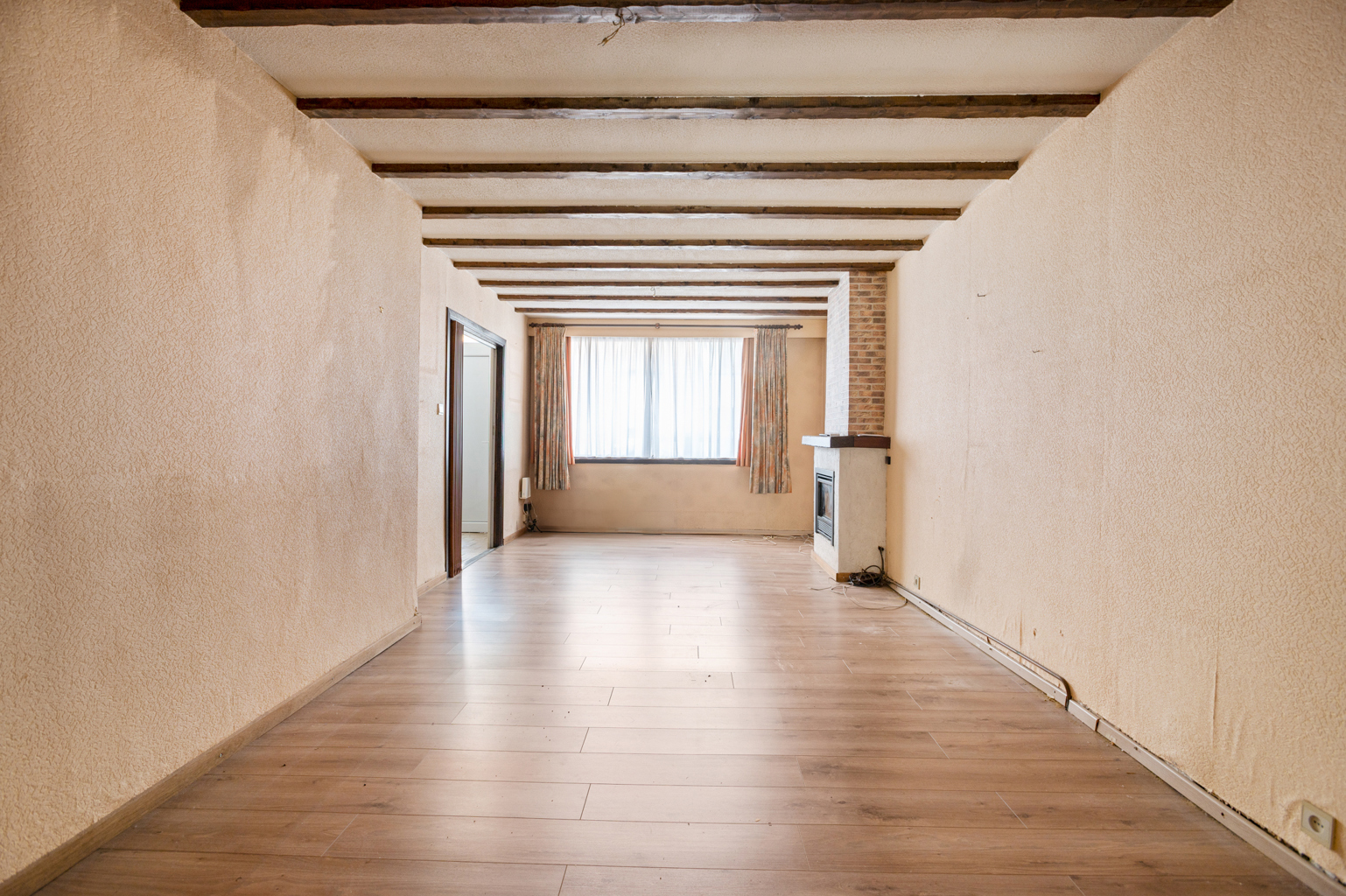 Huis te koop in Merksem met 4 slaapkamers - foto 3