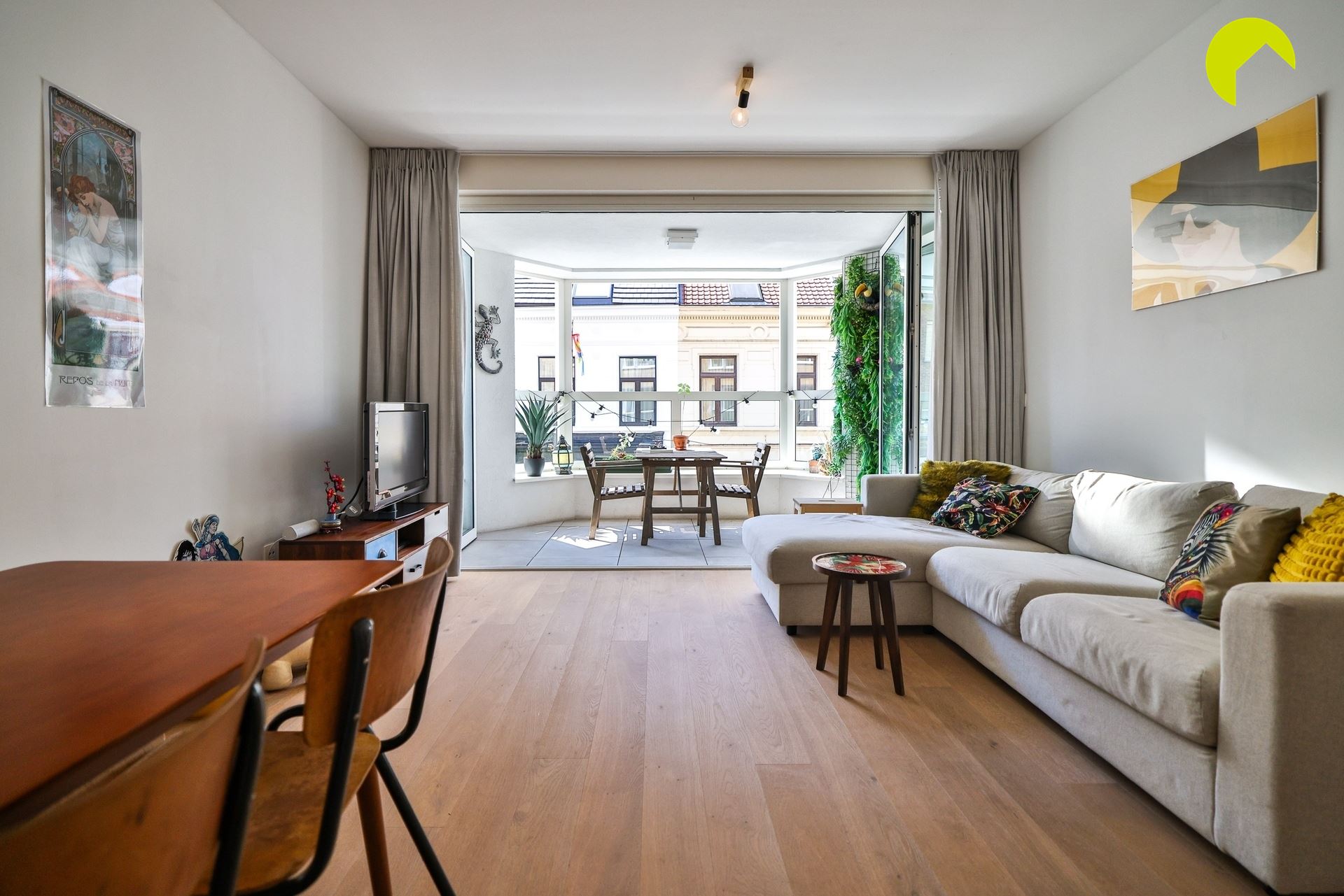 Apartment - photo 4