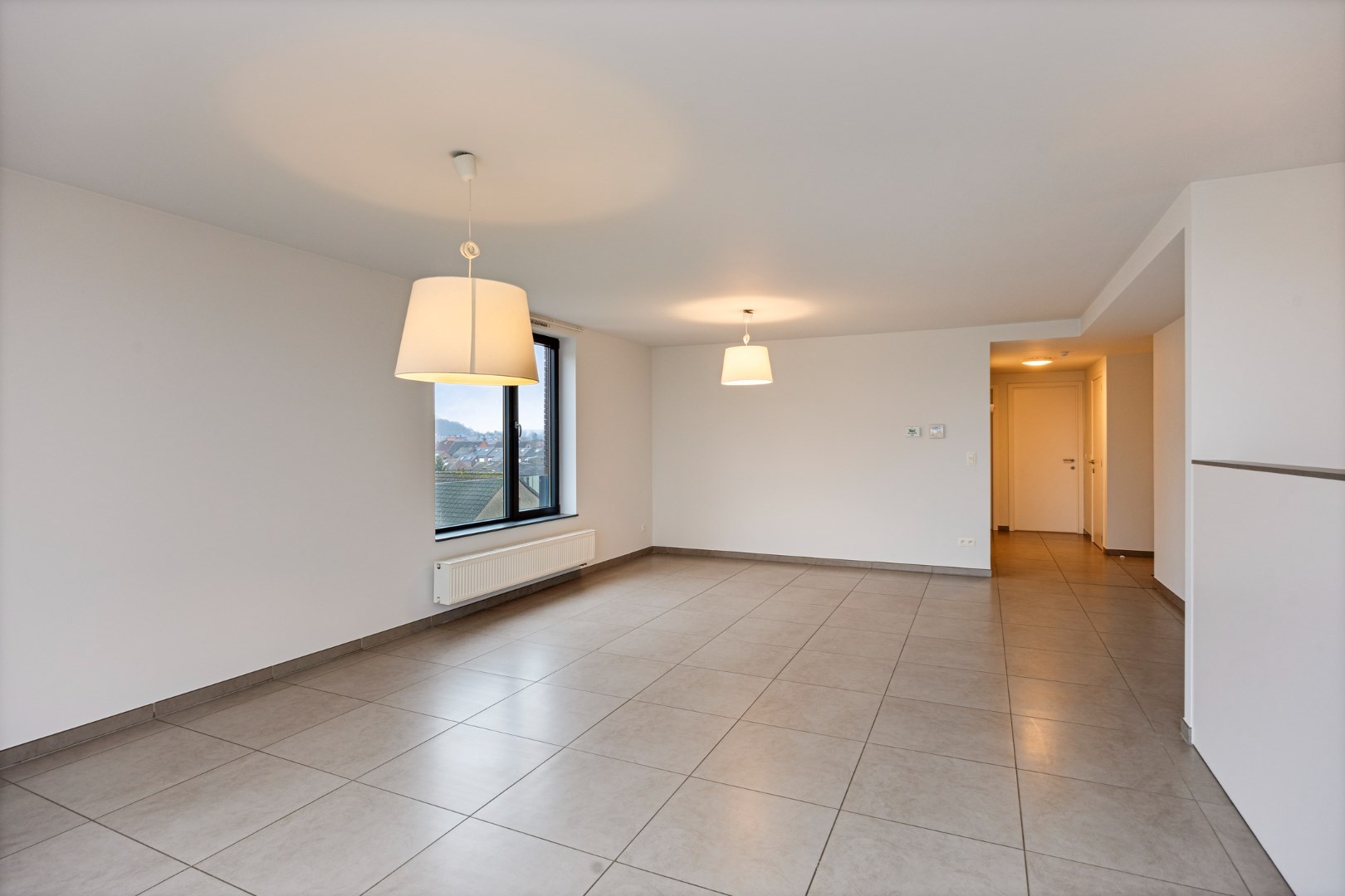 Ruim en lichtrijk appartement met 2 slaapkamers, terras en autostaanplaats vlakbij autostrade - EPC 108 kWh/m² - foto 5