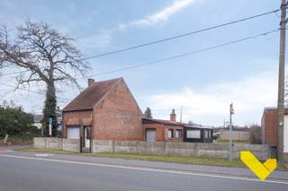 Deze woning, gelegen nabij natuurgebied "De Most" met een grote tuin omvat volgende extra troeven dat het zeker de moeite waard is om deze woning...