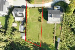 Dans un bel environnement campagnard paisible proche des étangs du Coeurcq et de toutes les facilités, joli terrain à bâtir orienté plein sud  de...