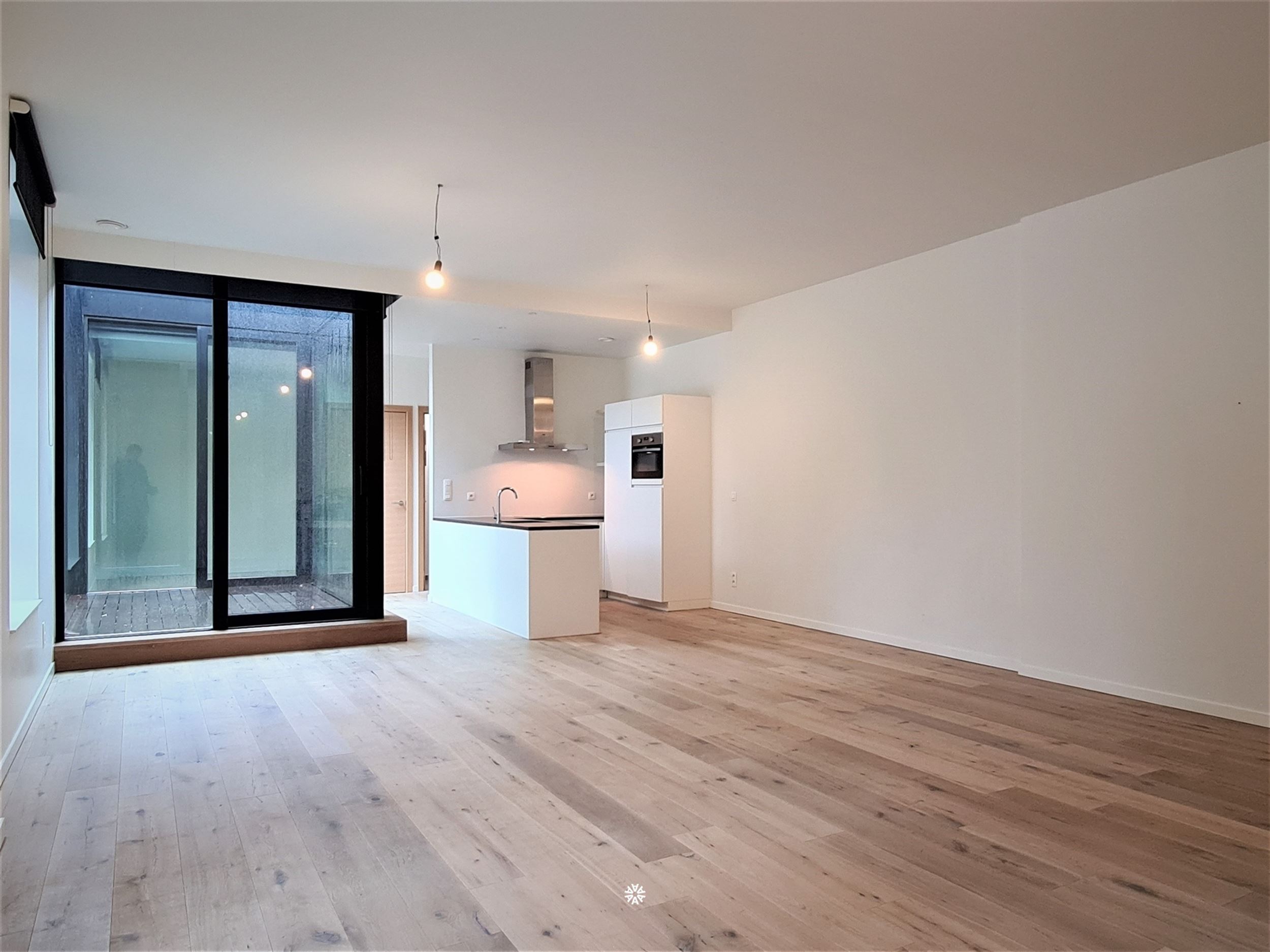 Apartment for rent in Sint-Niklaas with 1 bedroom - photo 4
