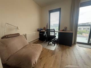 <p>**ACADEMY YEAR 2026-2027 - STUDENTS/STUDENTS ONLY**</p><p>We are pleased to offer you this new bright and furnished student room with private bathroom located on the Tervuursevest, on the ring of Leuven. The building is located on an extremely interesting base, close to all amenities, campuses, public transport and within walking distance of the historic city center.</p><p>The communal kitchen allows for delicious cooking and bicycles can be placed in the bicycle storage at the back of the building. An additional asset to this property is the spacious outdoor area where students can hang out together and this in the middle of the student city. The room is located on the third floor and has a private bathroom and sleeping space on mezzanine level.</p><p>More information or a site visit: verhuur@connect-immo.be or 0470 59 65 44</p><p>Rents €995 excluding €150 (provision for water, heating and internet), electricity to be concluded privately<br />* excluding student tax</p>