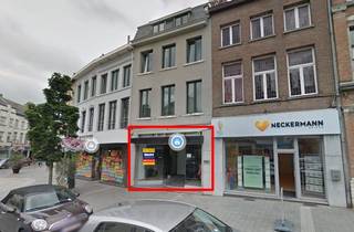 Uiterst interessant gelegen, gelijkvloers handelspand of kantoor in het centrum van Tienen. Dit pand heeft een gelijkvloerse opp. van ca. 100 m² en is uitgerust met toilet, bergruimte en kelder. <br />Alle moderne voorzieningen aanwezig zoals airco, elektrisch rolluik, led verlichting etc. <br />De maandelijkse huurprijs bedraagt 1.500 euro. <br />Onroerende voorheffing ten laste van de huurder. <br />Bent u op zoek naar een ideaal gelegen handelspand voor uw zaak, contacteer ons gerust voor een bezoek via info@immodelestre.be of 054 33 62 52. <br />www.immodelestre.be <br />