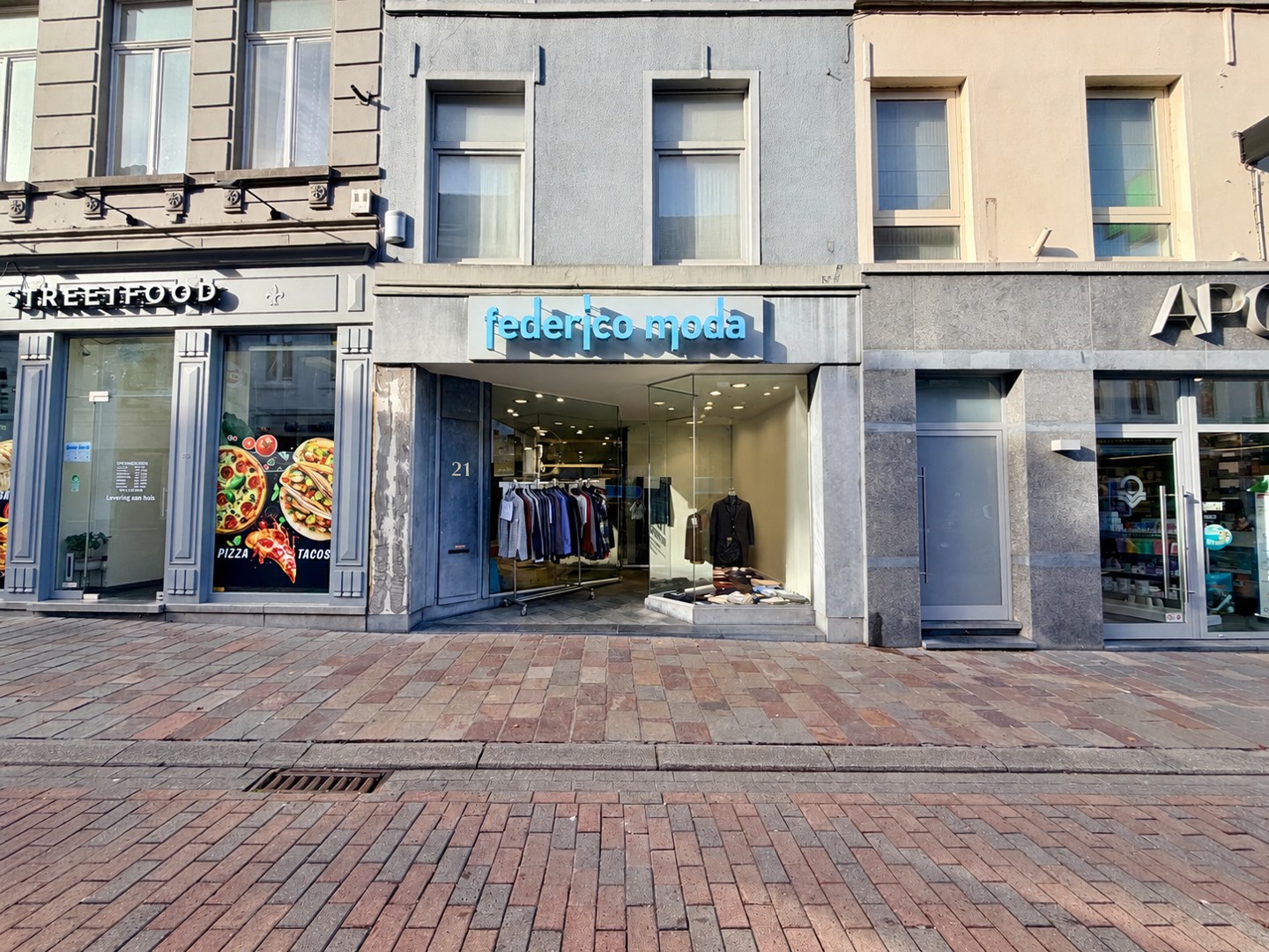Commercial for rent in Tielt - photo 1
