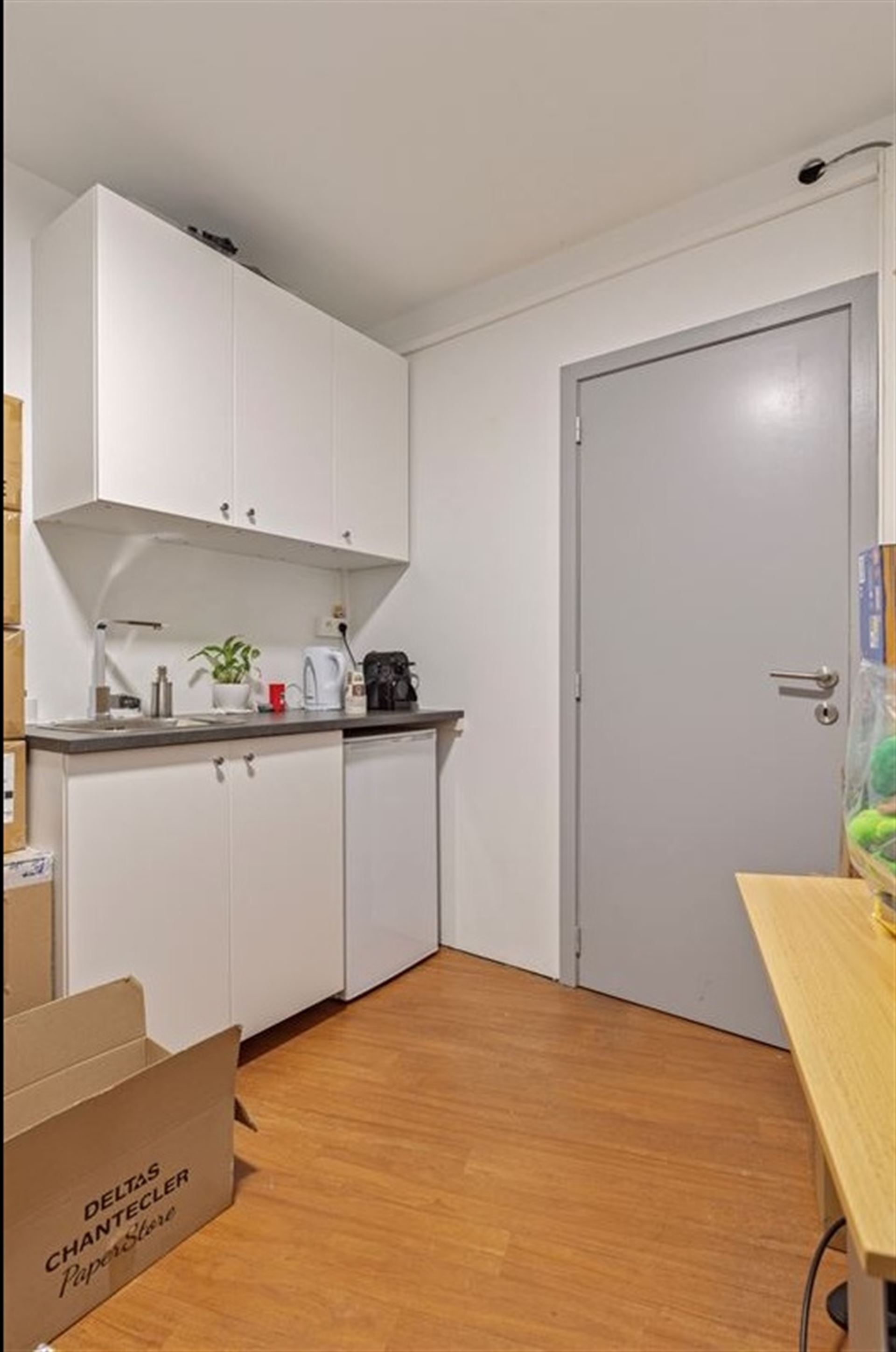 Commercial à louer à Mortsel - photo 5