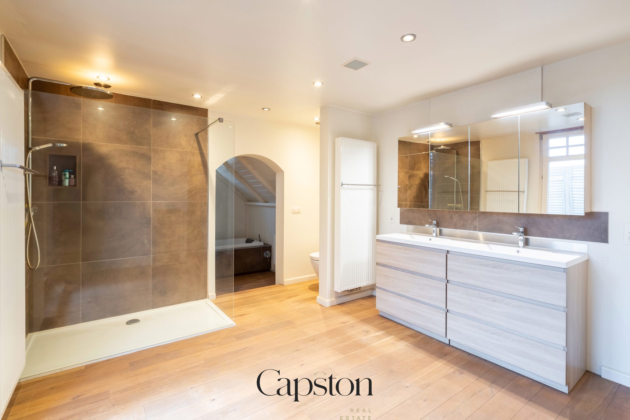 Instapklare woning met 4 slaapkamers.  - foto 3