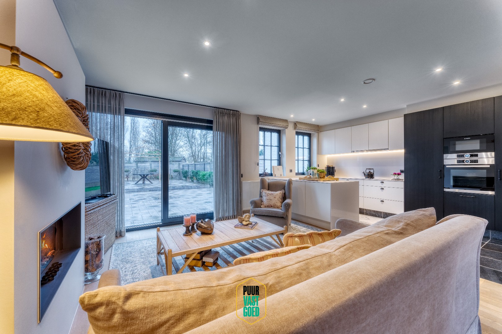 Recente, perfect afgewerkte, halfopen ruime Knokse Villa - foto 3