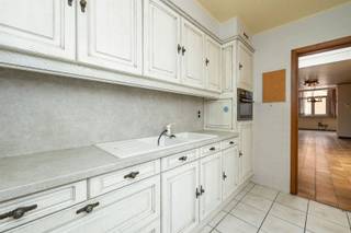 Leuke gezinswoning met 3 slaapkamers op centrale locatie.Gelegen in een leuke woonstraat tussen het begin van de Bredabaan, de belangrijkste...