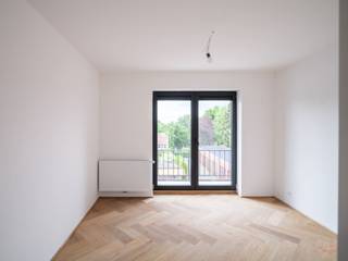 Découvrez cet appartement entièrement rénové au rez-de-chaussée de la Hoogstraat 39 à Assenede. Avec une surface habitable de 107 m² et un...