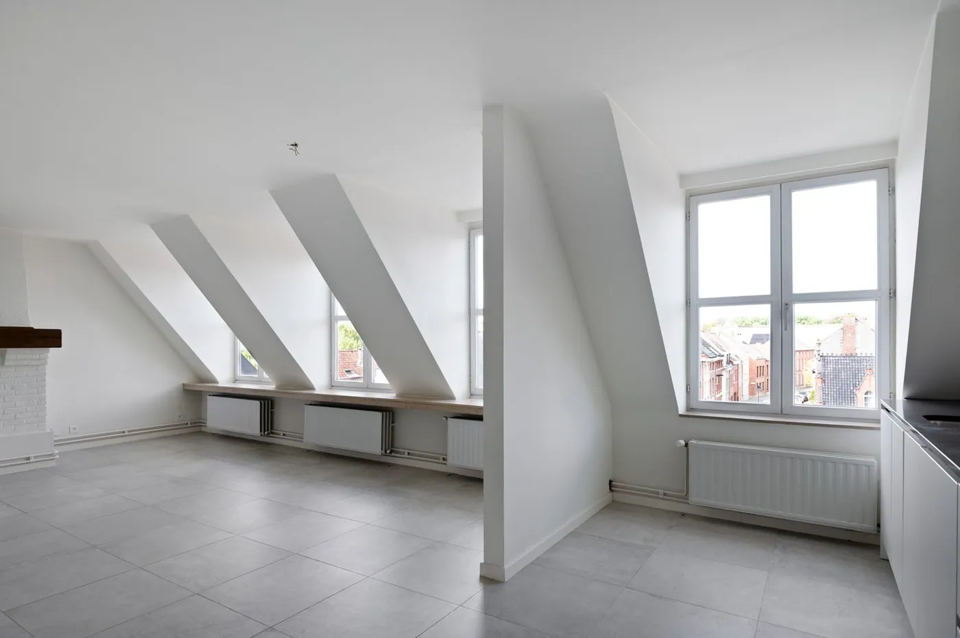 Lichtrijk, instapklaar dakappartement met 2 slaapkamers nabij het Zimmerplein in Lier! - foto 5