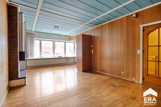 In het bruisende centrum van Geel vlakbij verschillende horecazaken en winkels vind je dit charmant appartement. Met zijn 2 ruime slaapkamers,...