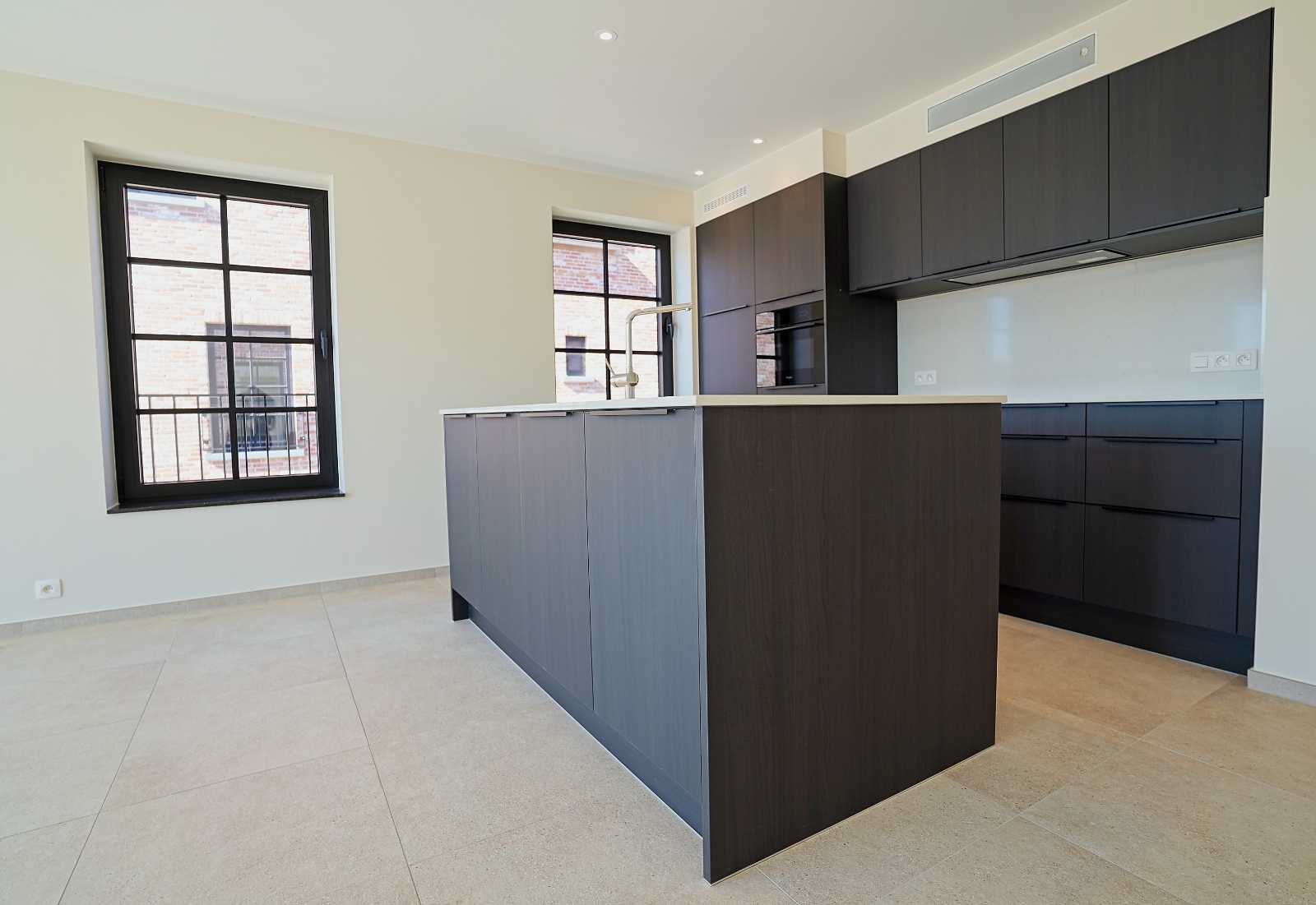 Hoogwaardig afgewerkt lichtrijk nieuwbouwappartement te Buggenhout - foto 5