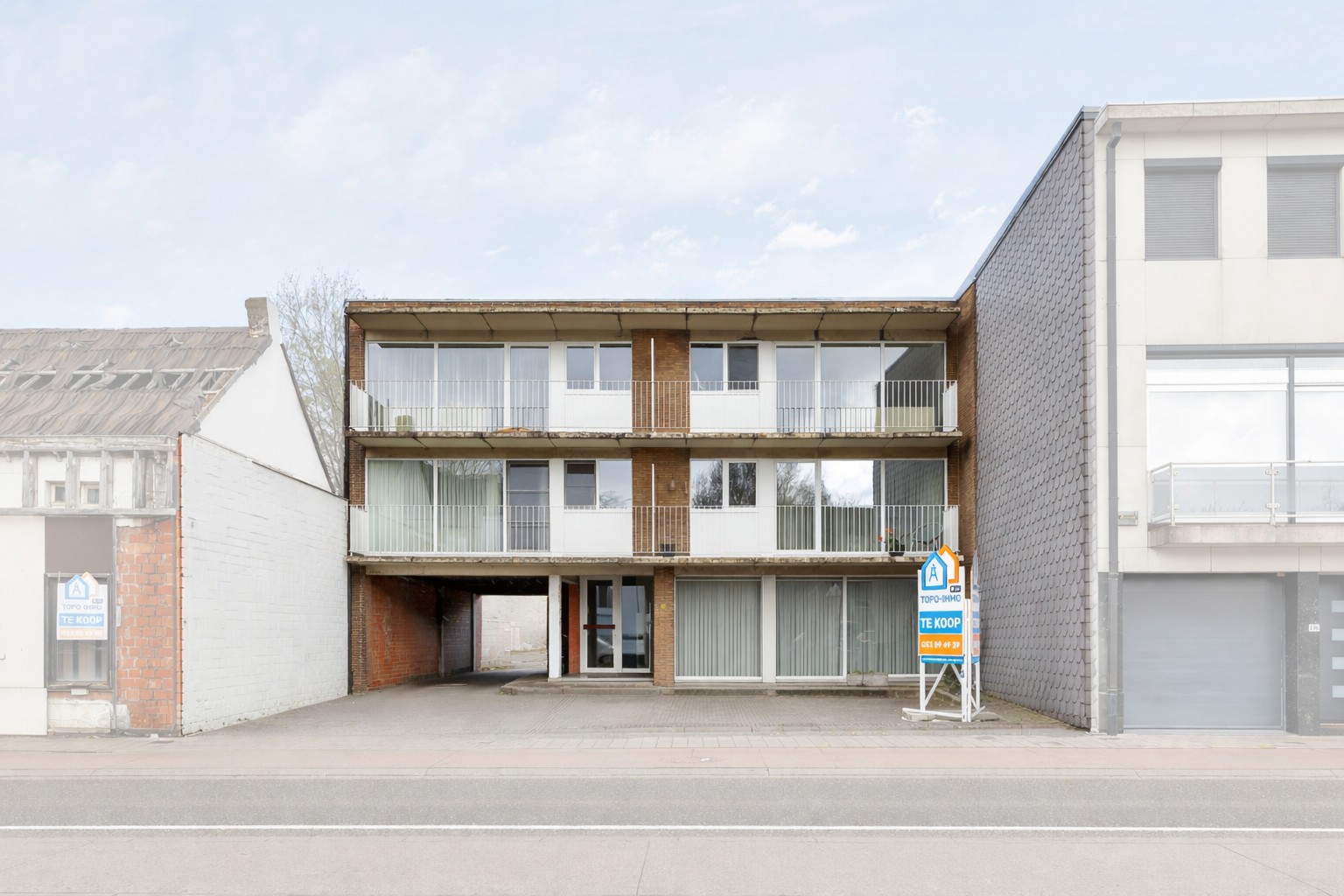 Opbrengsteigendom met 5 entiteiten en garageboxen in Aalst - foto 1