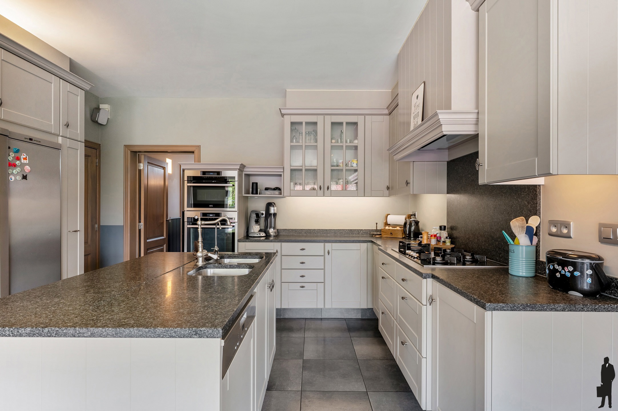 Karaktervolle villa met paardenstallen op 8.875m² in Retie - foto 4