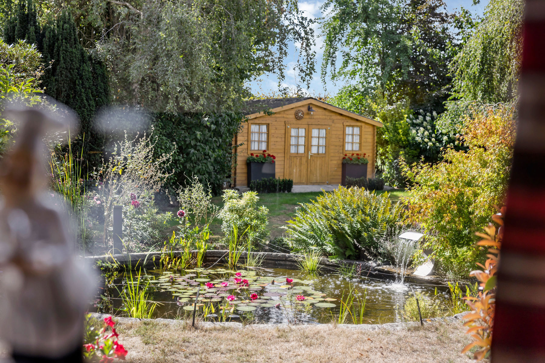 Ruime open bebouwing met grote tuin en garage - foto 4